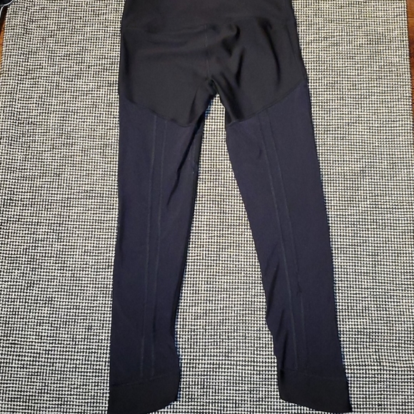 UNDERARMOUR LEGGINGS - Picture 3 of 6